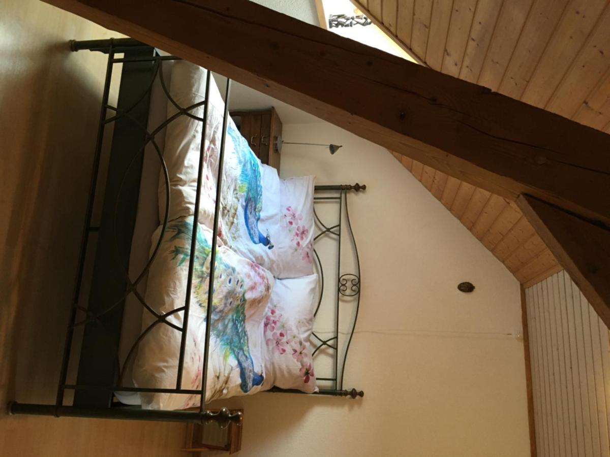 3,5 Zimmerferienwohnung Schwalbenaescht Rueeggisberg Bagian luar foto